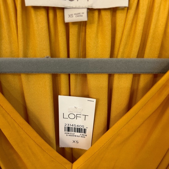 LOFT Gold/Mustard midi dress-NWT - Picture 8 of 9